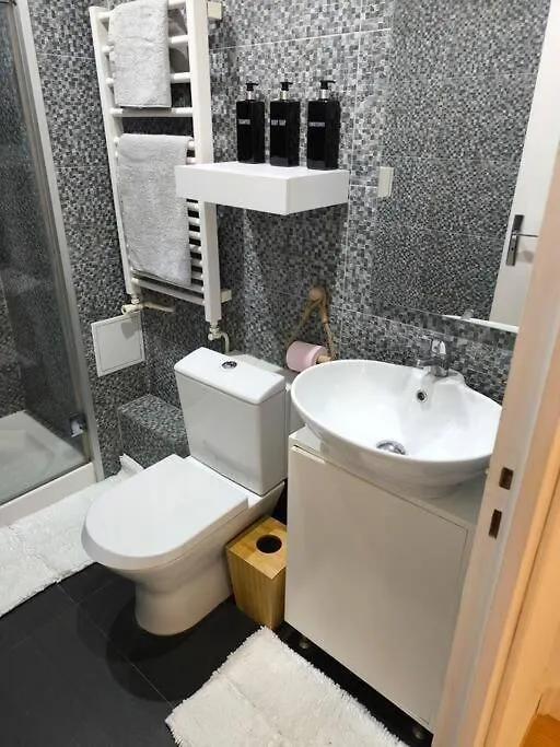 Studio Pour 1 A 4 Pers Localise Dans Un Quartier Chic Paris